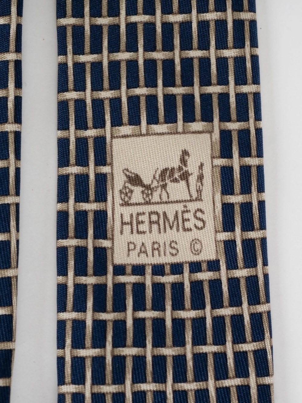Authentic Mens Hermés Neck Tie - Picture 4 of 8